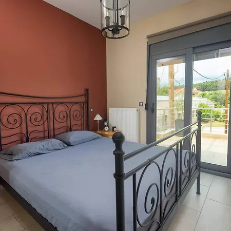 το σπίτι δίπλα από το ποτάμι